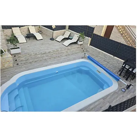 Amazing In With Wifi Holiday home